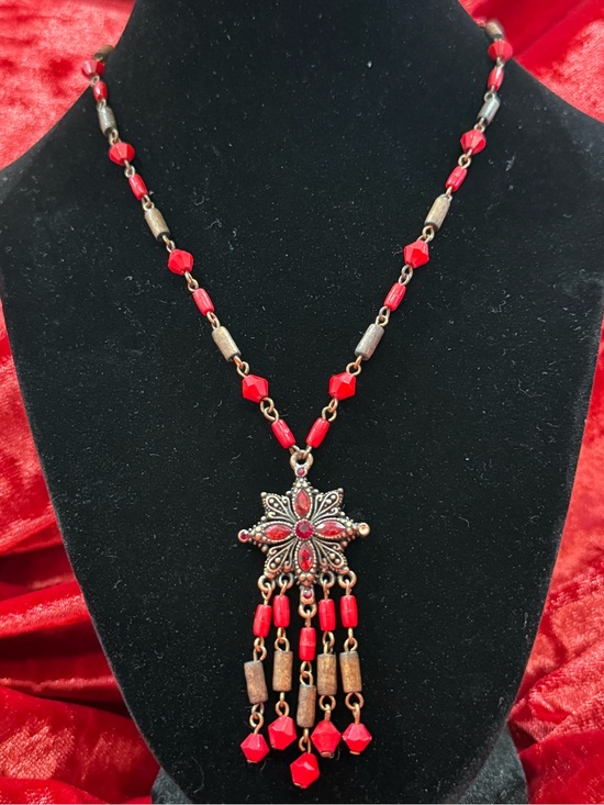 Jewelry - Vintage Southwestern Red Bead & Wood Tassel Pendant Necklace